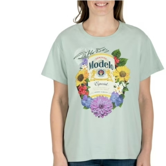 Modelo Tops - Modelo Women's Mint Green Floral Logo Tee Size Large New